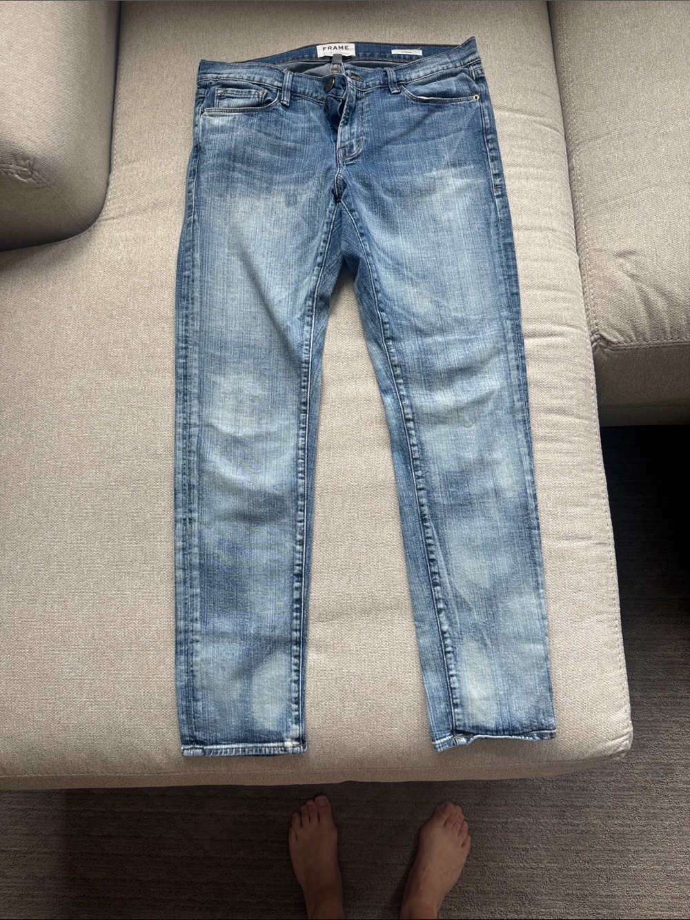 Frame Denim Light Wash Skinny Jeans